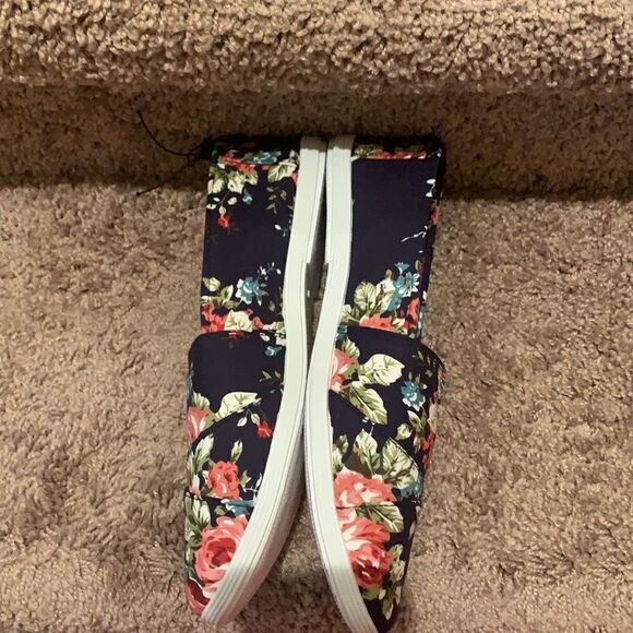Navy Blue Floral Printed Canvas shoes - Picture 5 of 8